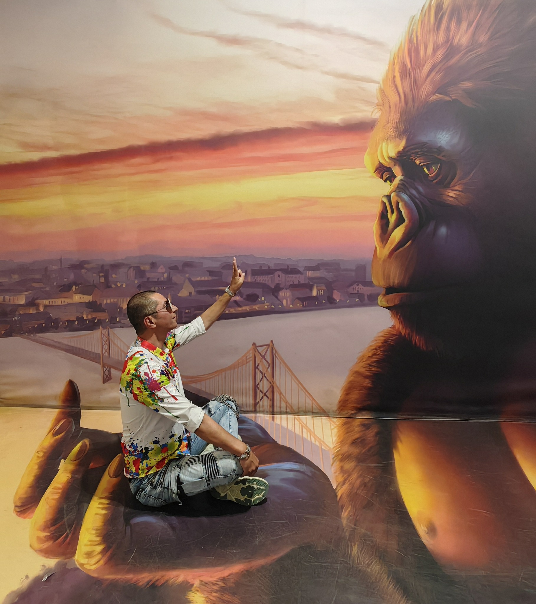 In Lissabon gibt es einen besonderen Ort, an dem man in dreidimensionale Welten eintauchen kann – voller optischer Täuschungen, Perspektivwechsel und Überraschungen.