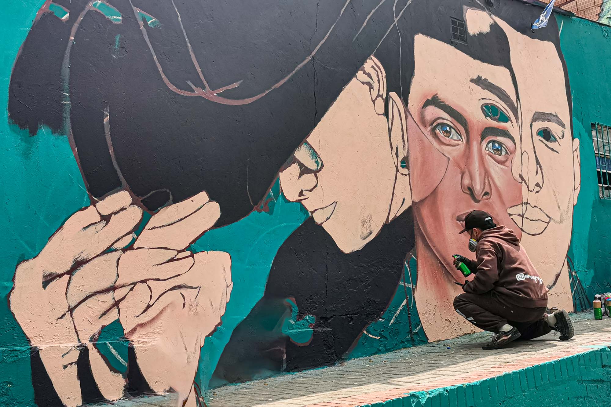 Ich hoffe von Herzen, dass die Kinder dieser Künstlerfamilie ein anderes Leben führen werden als ihre Eltern und Großeltern.